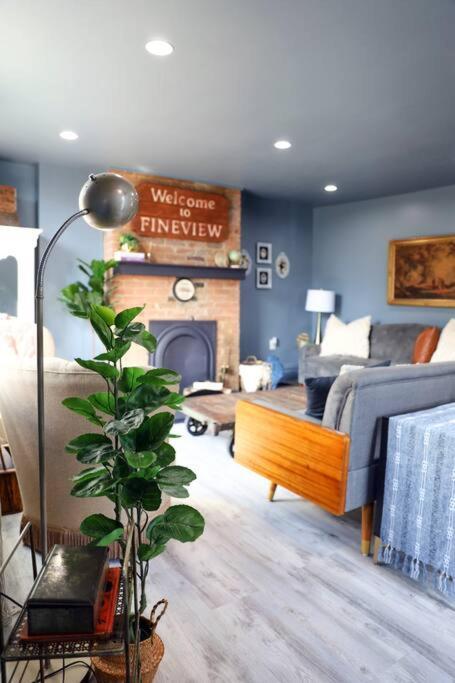 Cozy Retreat Above The * Pittsburgh
