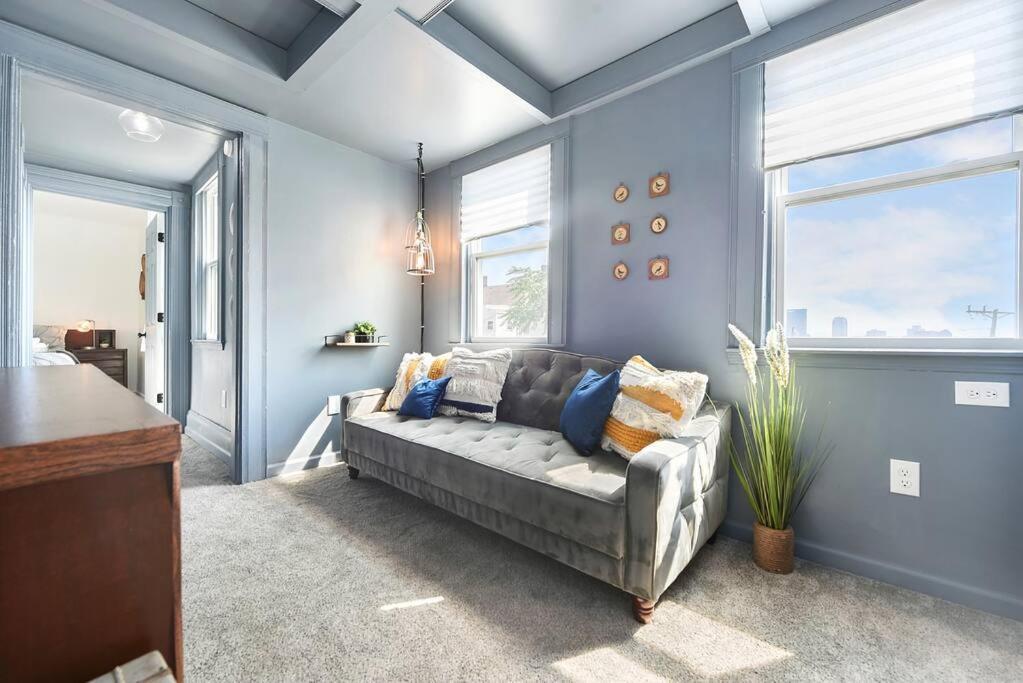 Cozy Retreat Above The
