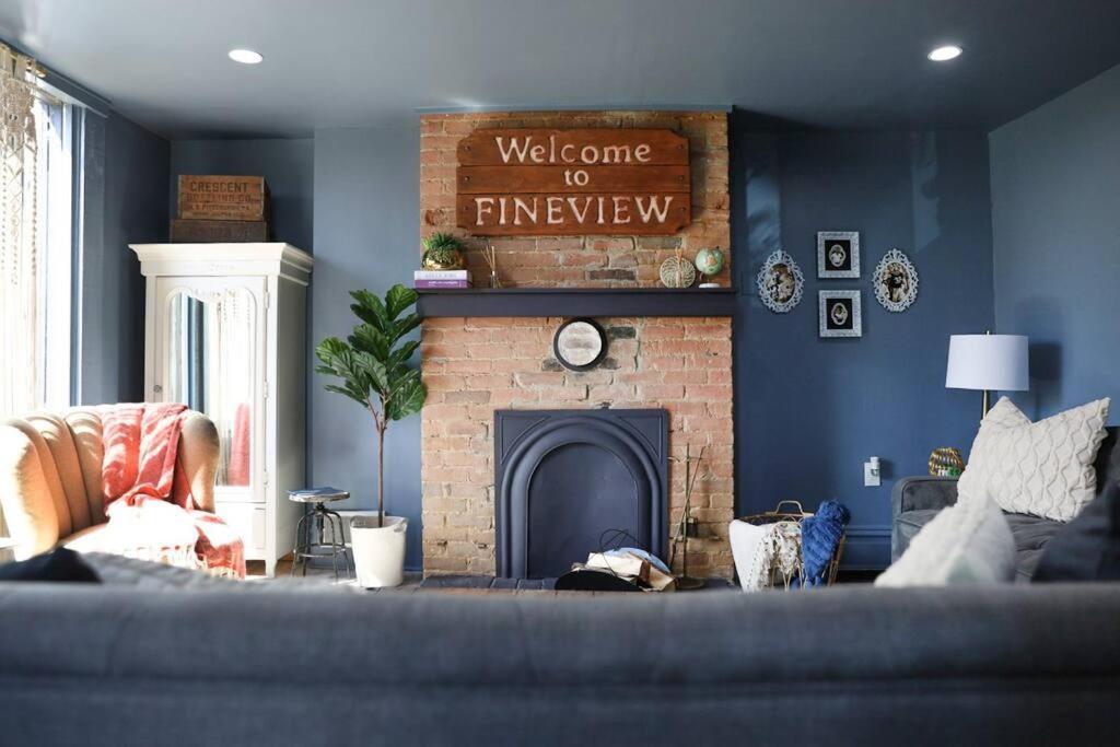 Cozy Retreat Above The * Pittsburgh