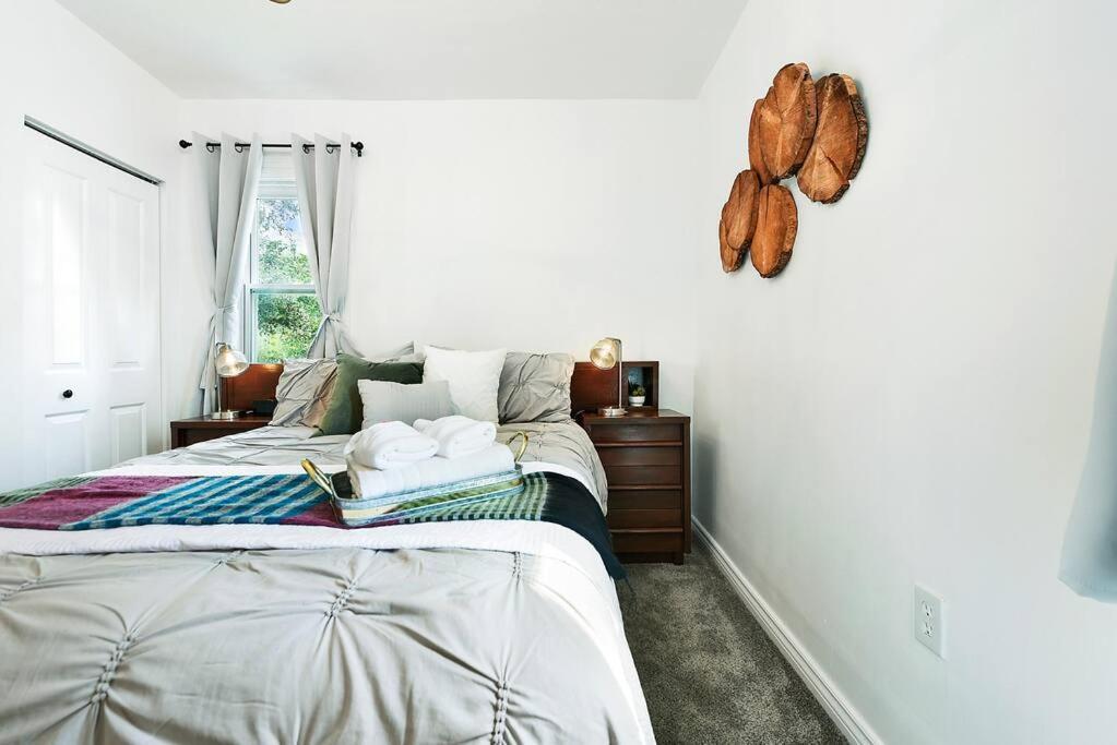 Cozy Retreat Above The *